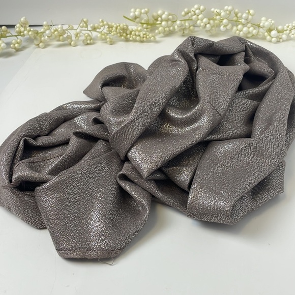 Miss Short Hair Elegant Pink Sparkle Scarf - Picture 7 of 10